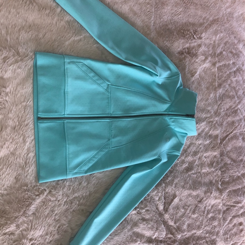 Lightweight Northface performance jacket - Picture 2 of 5